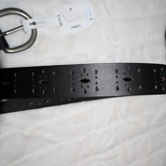 Women's Time and Tru Black 100% Leather Perforated Belt w/ Nickel Colored Buckle - Picture 8 of 8